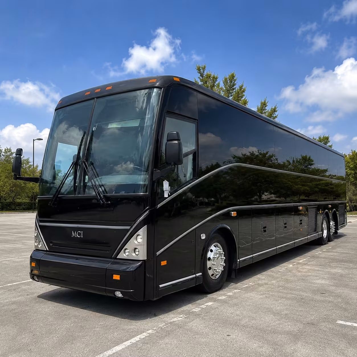 homestead employee shuttle buses for daily commutes